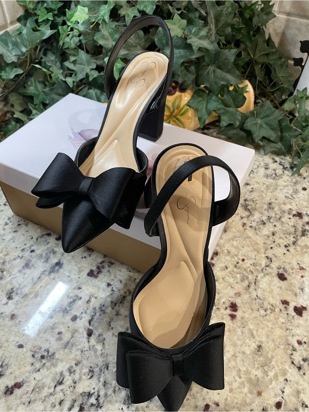 Jessica Simpson Naomia black satin pointed-toe slingback heels oversized bow sz7